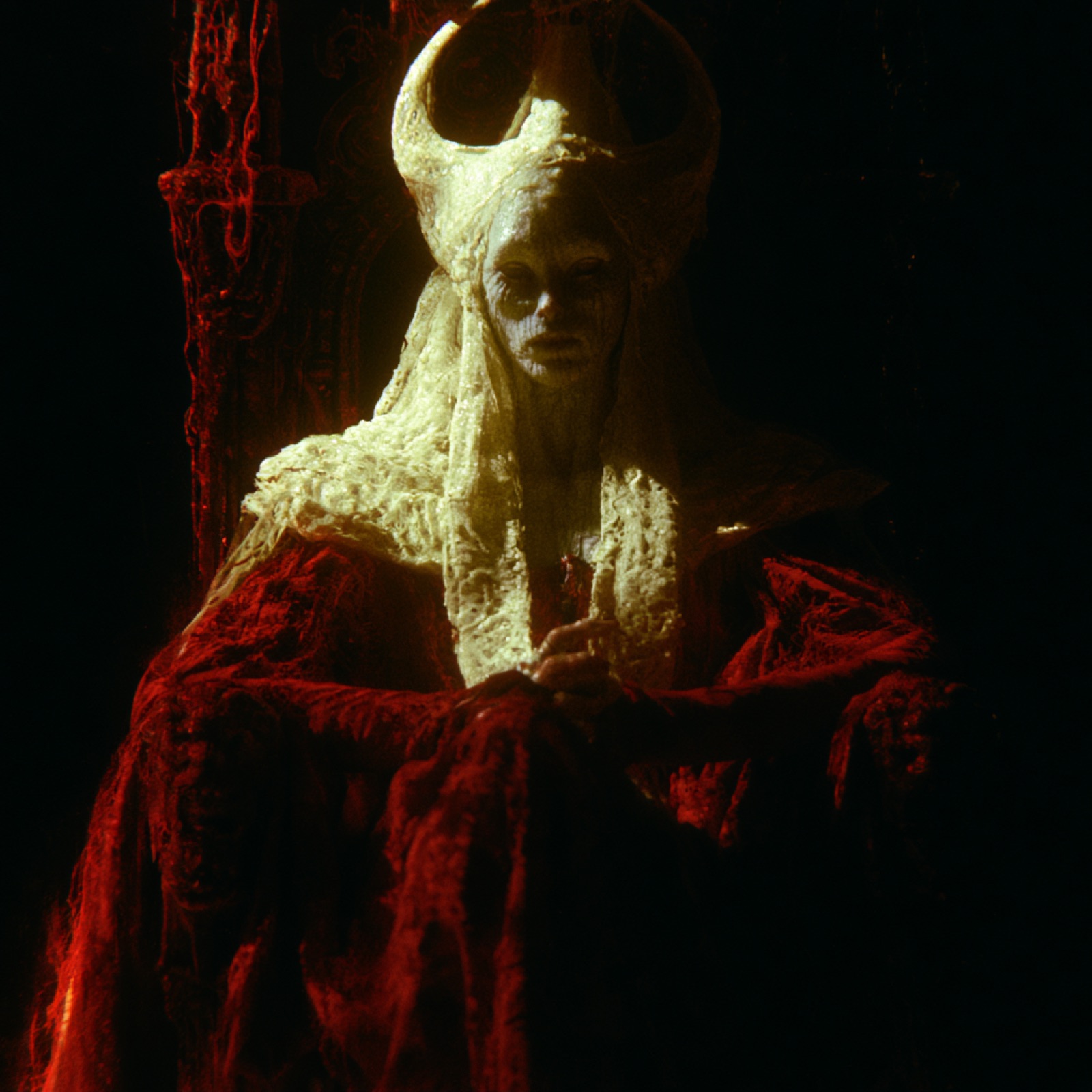 THRONE 197